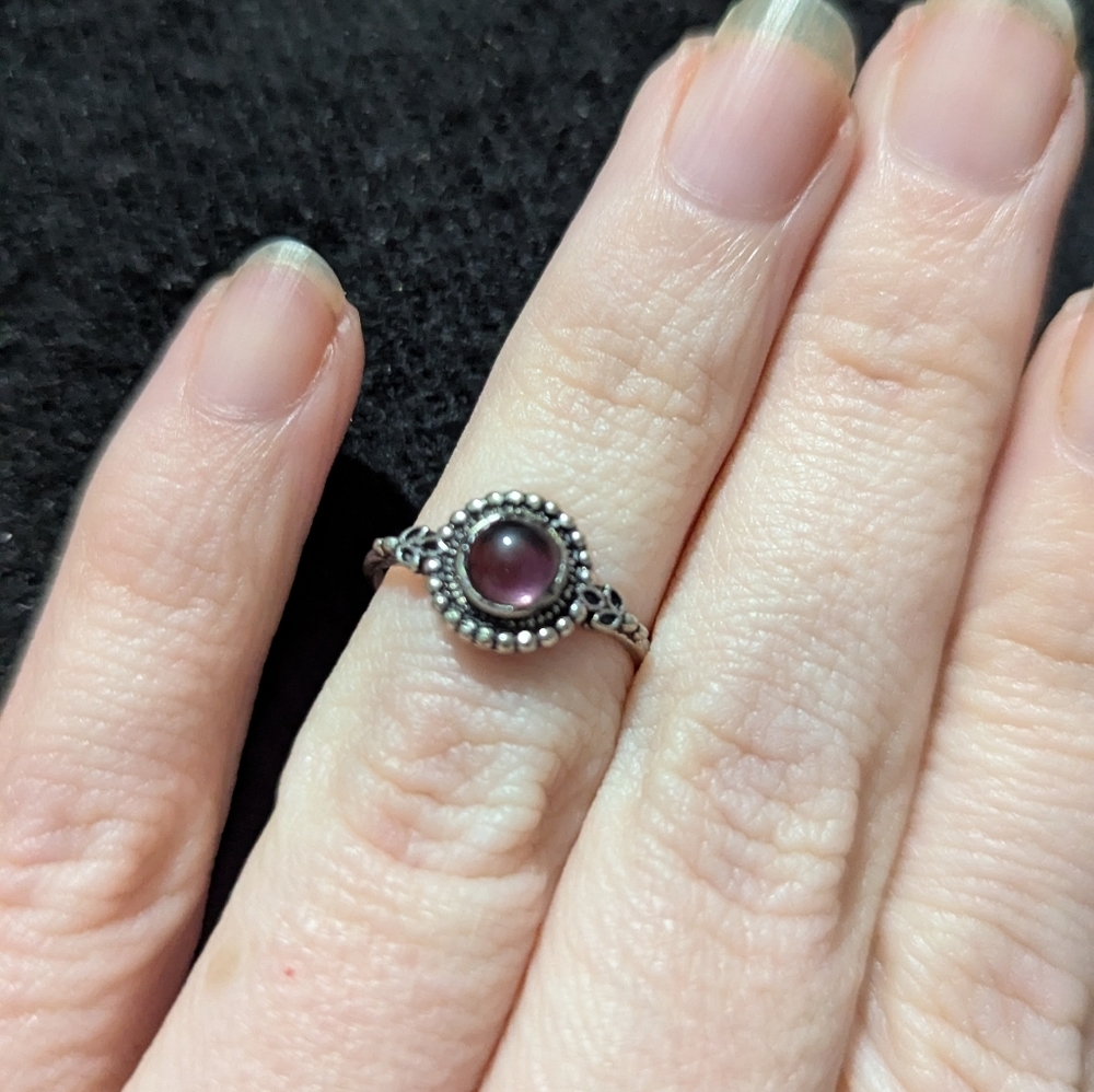 Silver Plated Purple Amethyst Gemstone Dainty Delicate Statement Ring Size 5.75